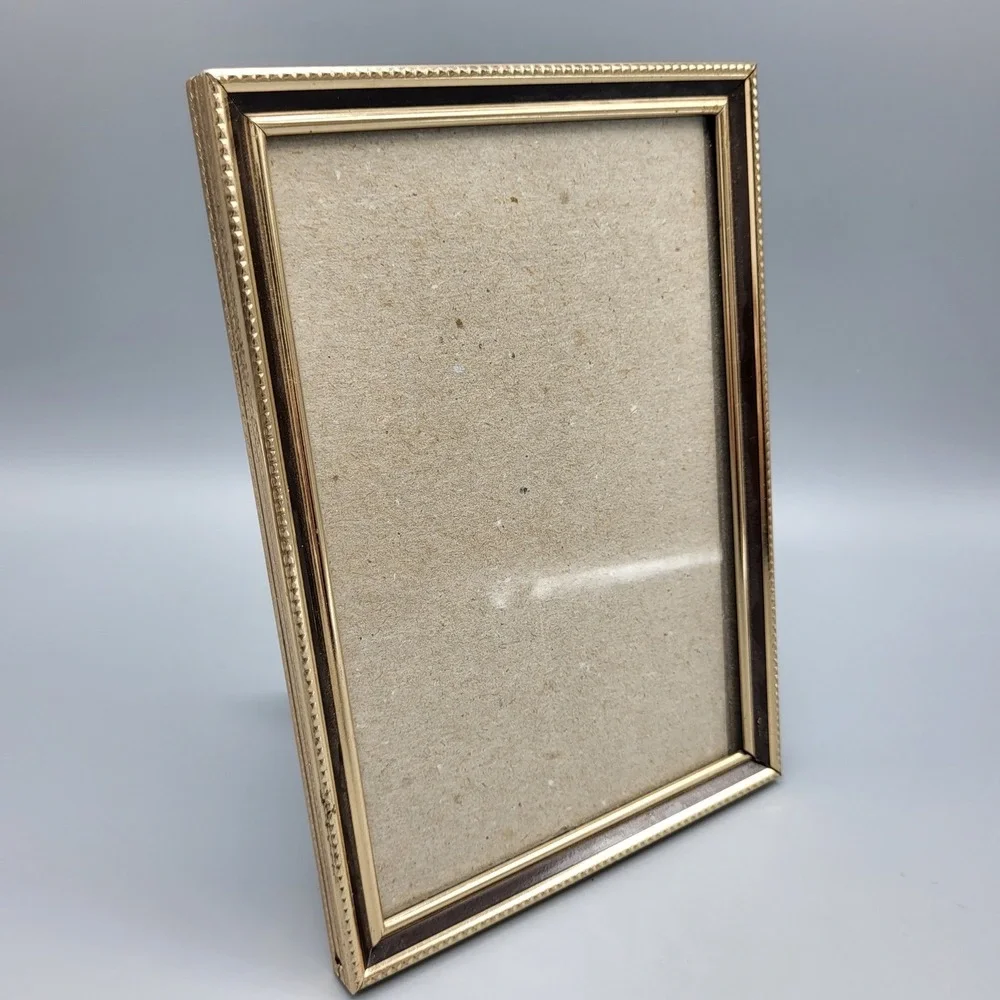 Vintage Picture Photo Frame Ornate Brown and Gold Tone Trim 5